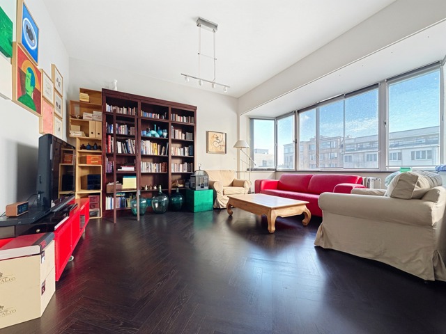 VC0225/AG – Broqueville 127 4ème lot 11